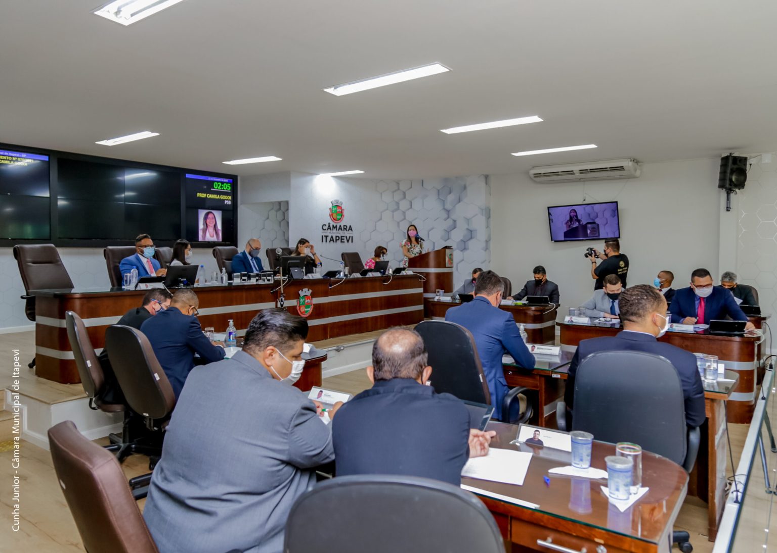 RESUMO DA SESSÃO ORDINÁRIA DA CÂMARA DE ITAPEVI DESTA TERÇA, DIA 23 DE FEVEREIRO