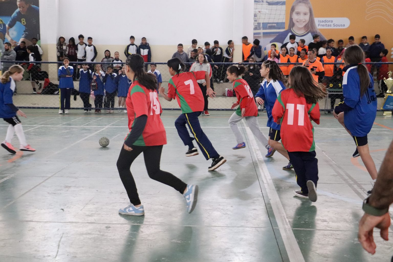 Carapicuíba realiza 6º Campeonato de Futsal entre escolas municipais