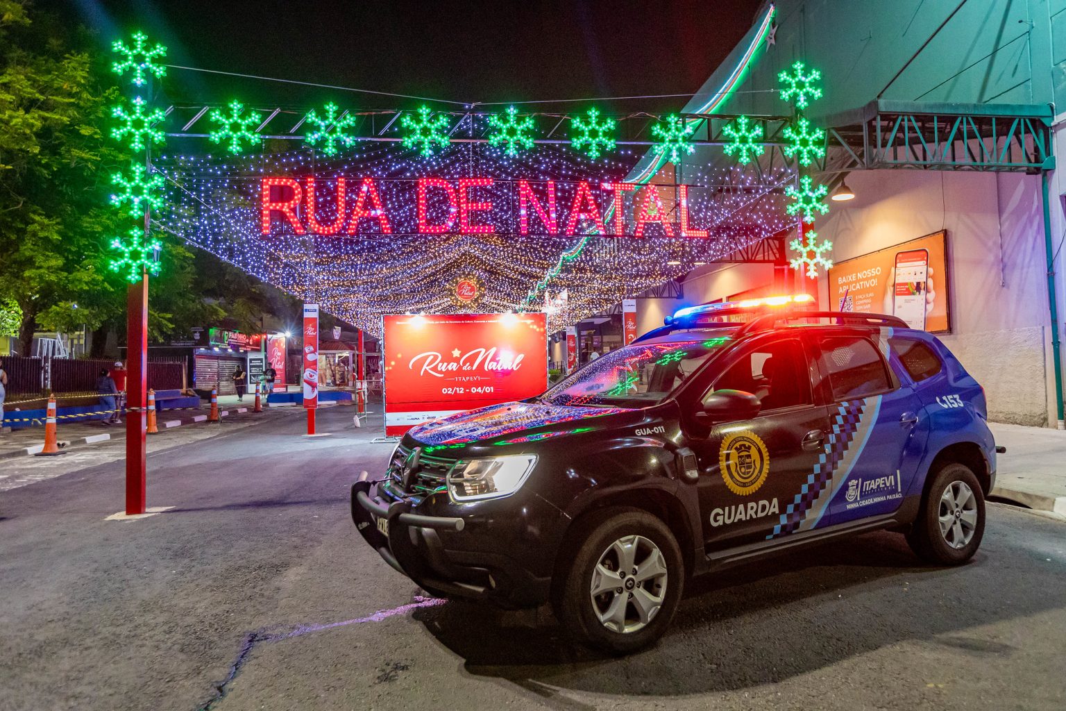 Interdições no Centro de Itapevi começam nesta terça (18) para montagem da Rua de Natal