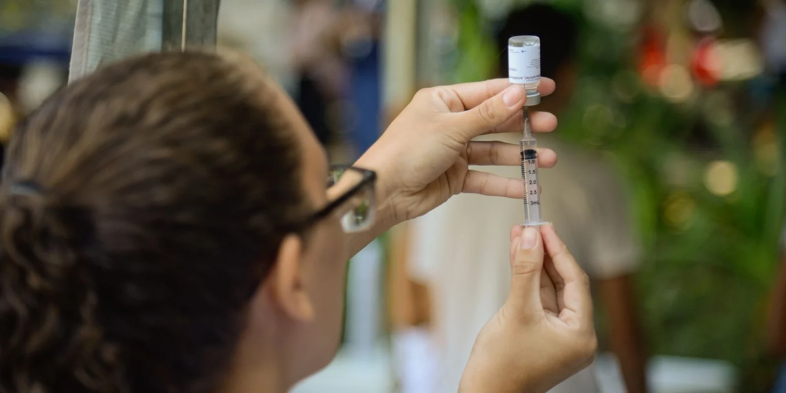 Queda nos Casos de Síndrome Respiratória Grave acende esperança no país