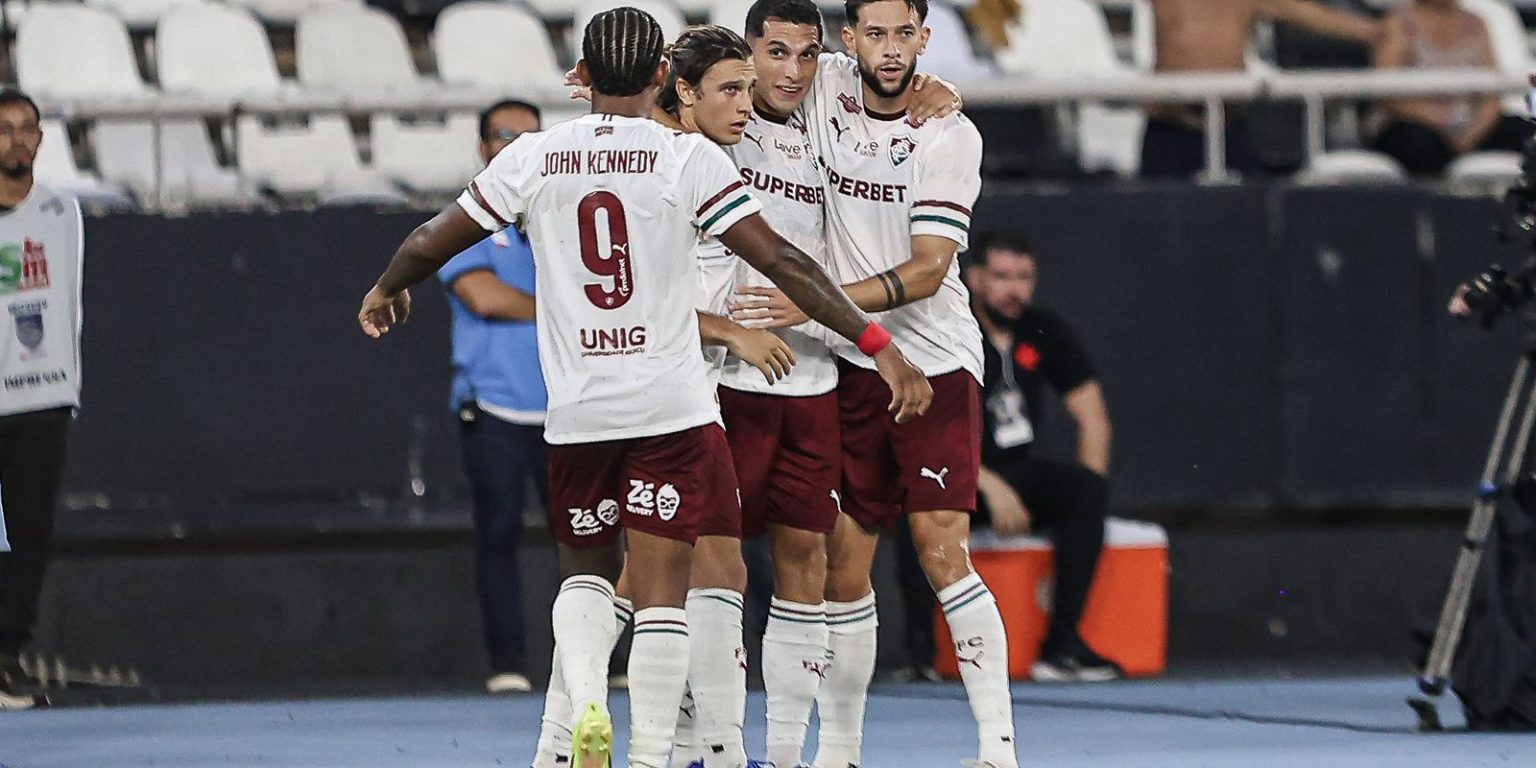 Fluminense vence Vasco e abre vantagem na semifinal do Carioca