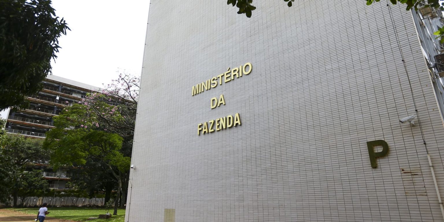 Brasil capta 4,5 bilhões de dólares em títulos no mercado internacional