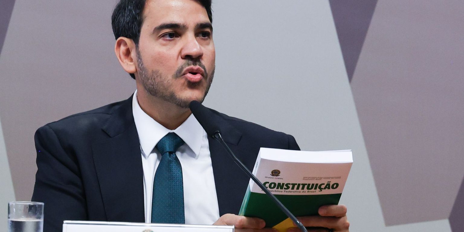 Indicado ao STF, Jorge Messias defende autocontenção do tribunal em pautas polêmicas