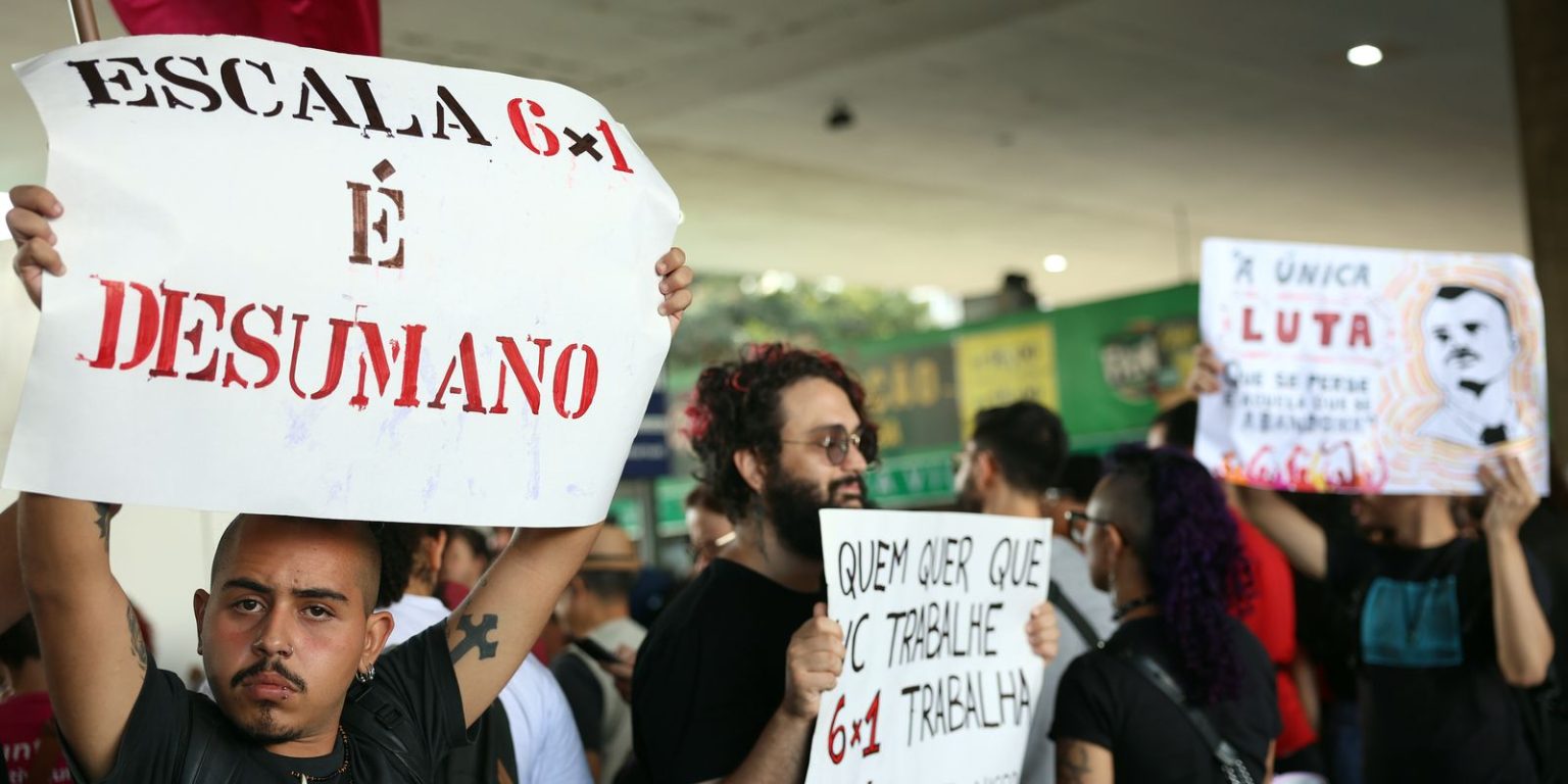 Fim da Escala 6×1: Centrais Sindicais se Unem em Atos do 1° de Maio em Todo o País