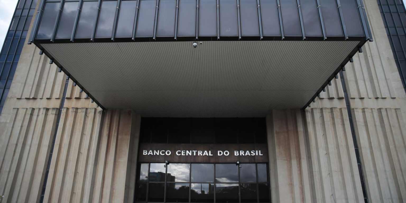 Copom decide sobre Selic em meio a guerra e inflação em alta