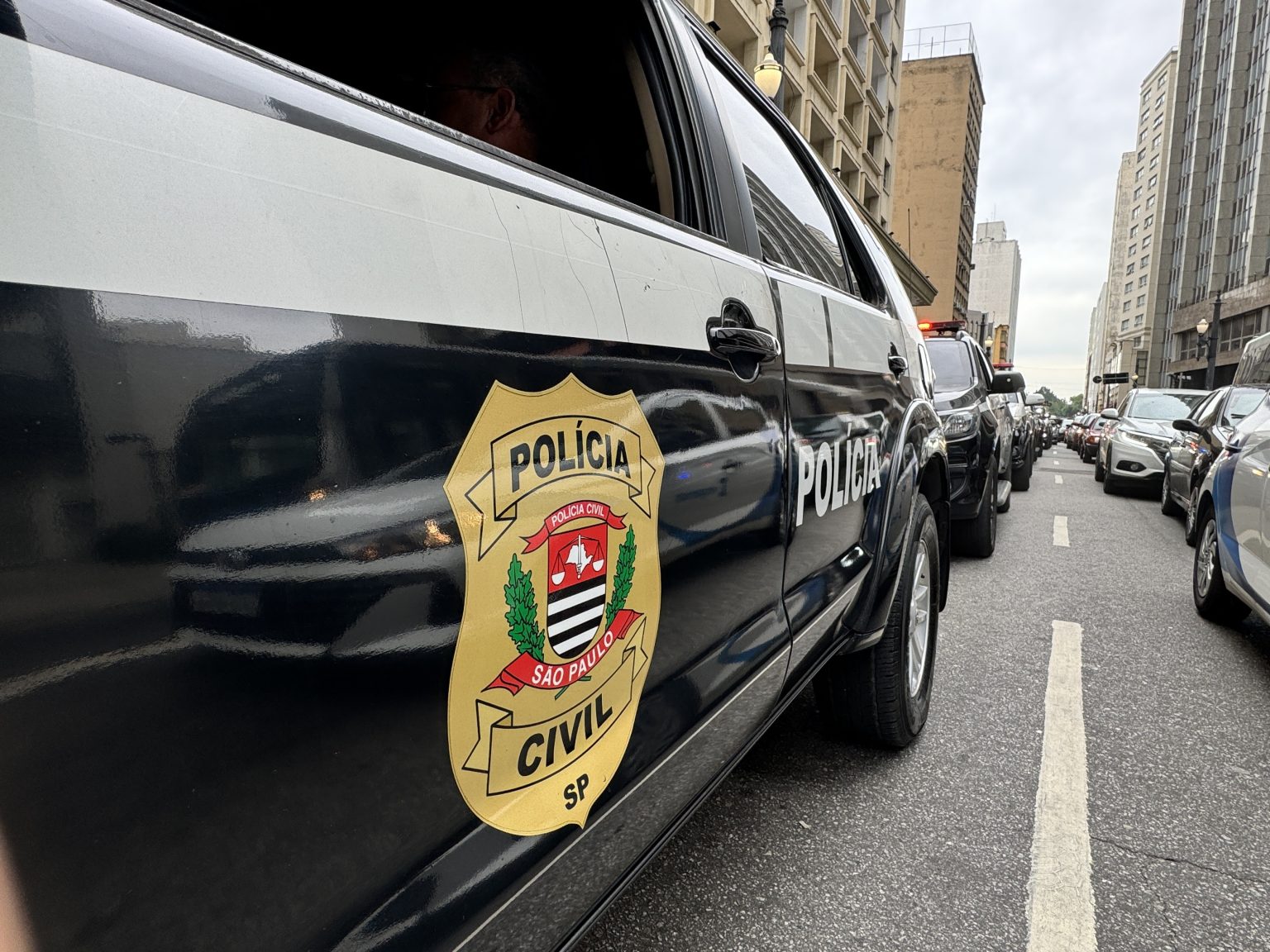 Corrupção Policial: Operação prende 4 policiais civis por extorsão milionária em São Paulo