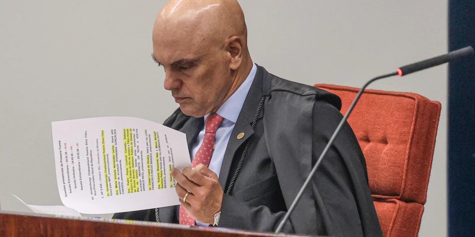 Ministro Alexandre de Moraes cobra ação do governo brasileiro para extradição de Carla Zambelli