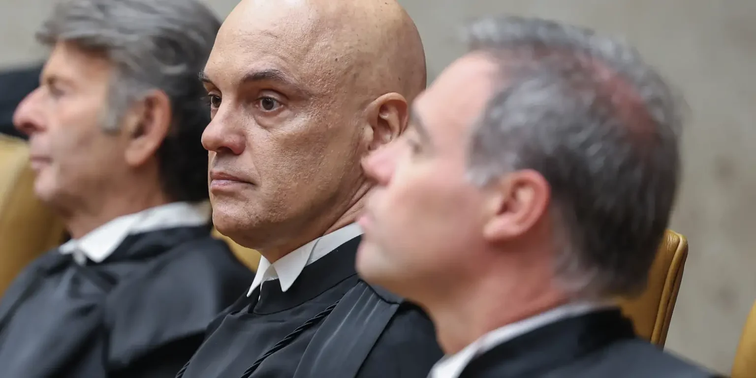 Ministro Alexandre de Moraes suspende aplicação da Lei da Dosimetria até decisão do STF