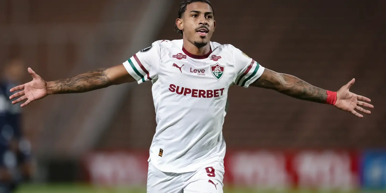 Fluminense mantém esperanças na Libertadores com empate na Argentina