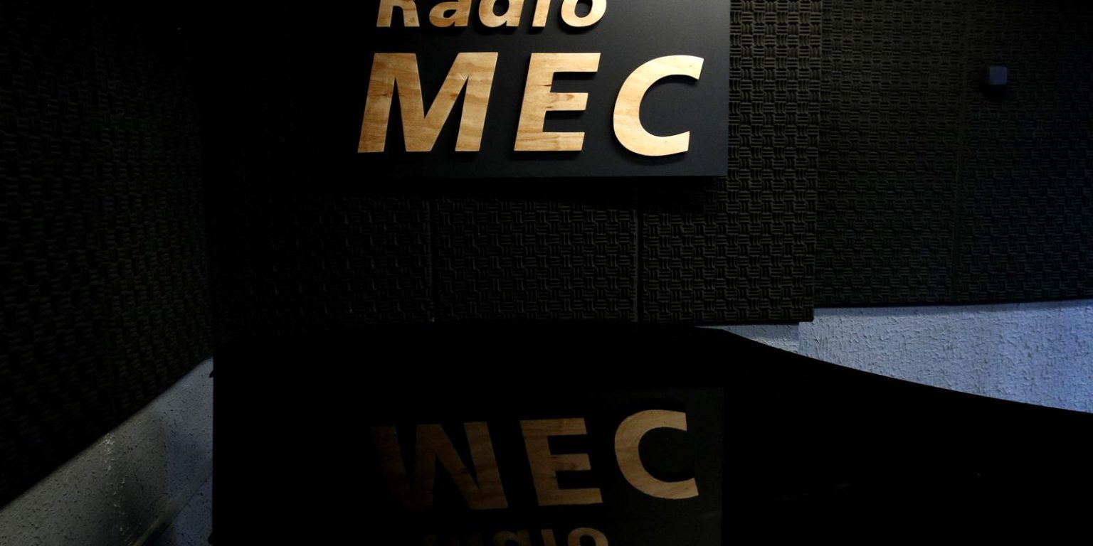 Homenagem ao pianista Luiz de Moura Castro é transmitida pela Rádio MEC
