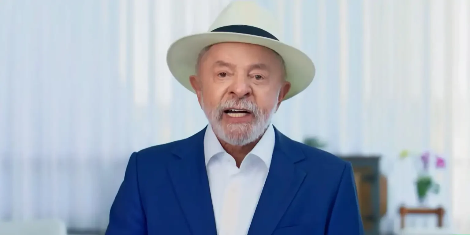 Lula classifica relação entre Flávio Bolsonaro e Vorcaro como um caso grave e polêmico