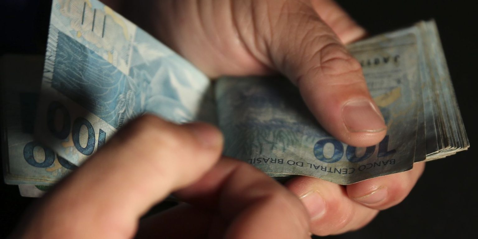 Novo Desenrola Brasil: FGTS permite quitar dívidas em atraso com descontos de até 90%