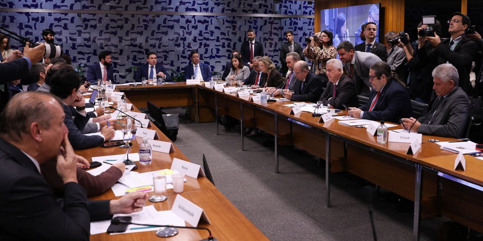 Governo retira urgência do fim da escala 6×1 e destrava pauta na Câmara dos Deputados