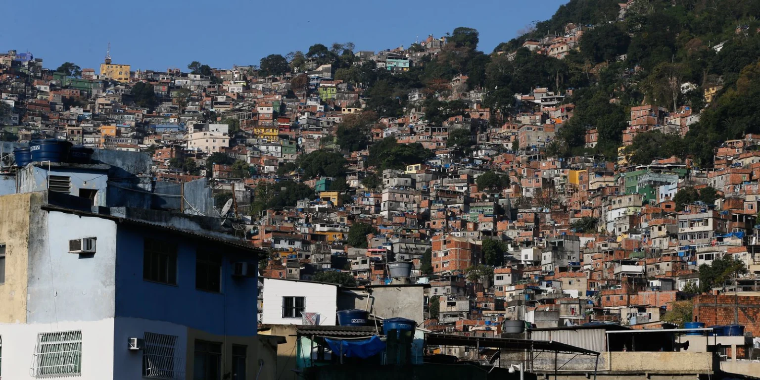 Projeto social promove rota especial em favelas do Rio durante a Copa do Mundo
