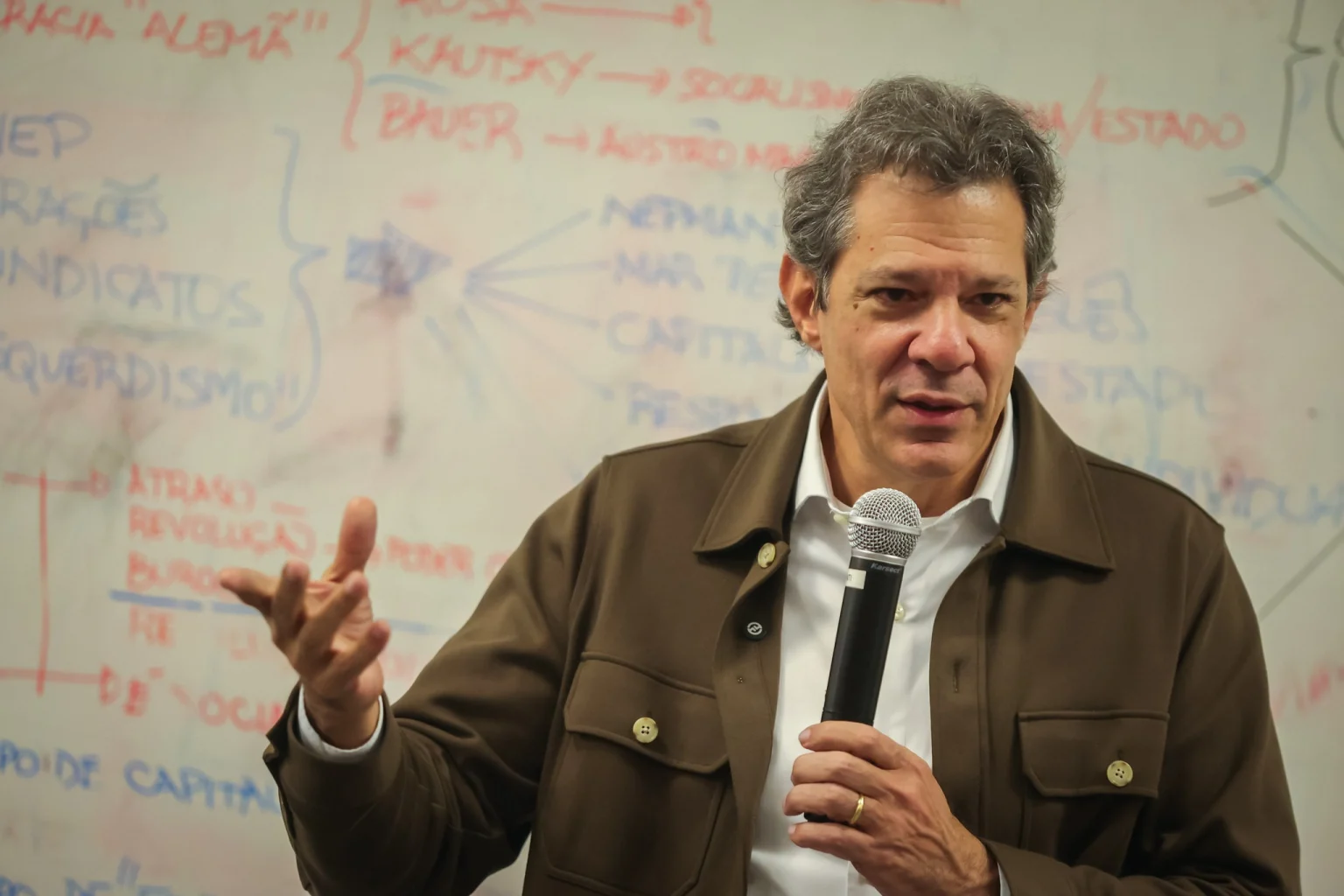Fernando Haddad expressa esperança em mudança de postura de Tarcísio sobre privatizações em linhas de Metrô