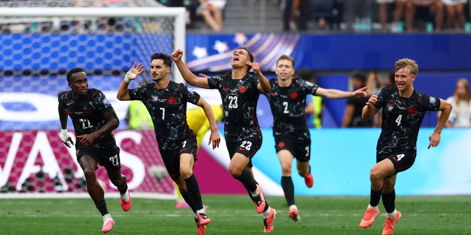 Canadá garante vaga nas oitavas da Copa com gol heroico contra África do Sul