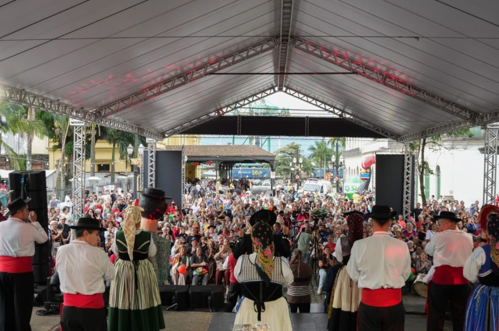 17ª edição da Festa de Portugal em Santos promete atrair multidão com música e gastronomia