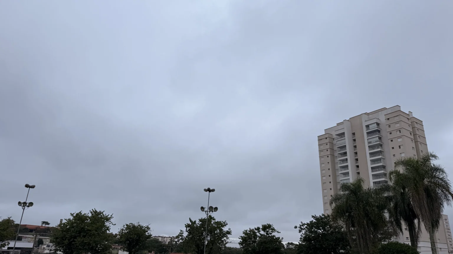 Previsão do Tempo em Mogi das Cruzes e Alto Tietê: Semana com Céu Nublado, Chuvas e Temperaturas Baixas