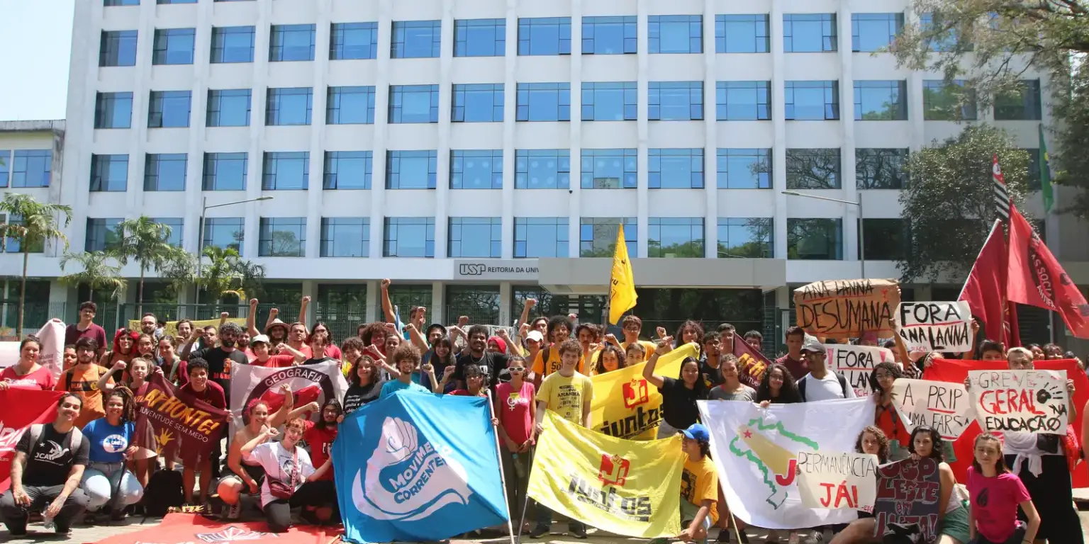 Estudantes encerram greve histórica na USP após quase dois meses de protesto