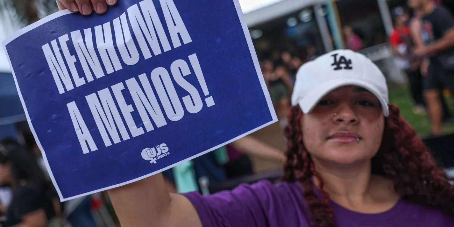 A Voz do Brasil destaca rede de apoio a mulheres vítimas de violência