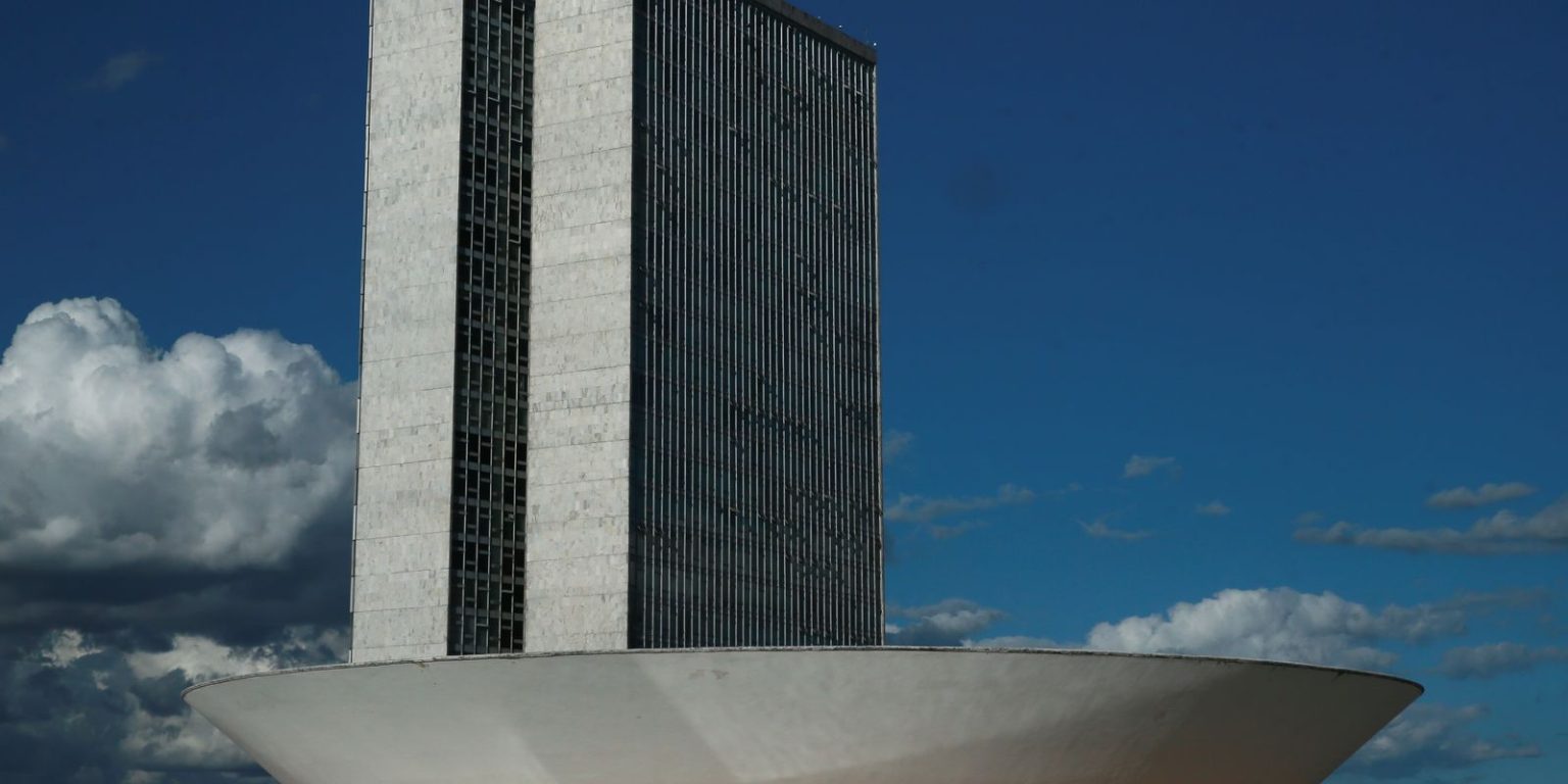 Governo anuncia projeto para aumentar limite do MEI e beneficiar microempreendedores