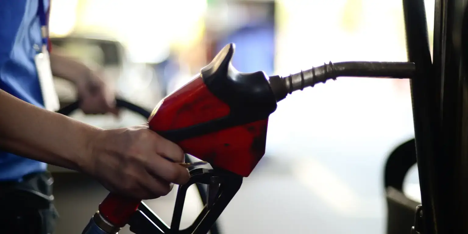 Governo Federal Aprova Subsídio para Estabilizar Preço do Diesel