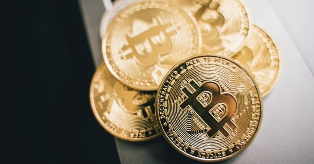 o que é Bitcoin e vale investir