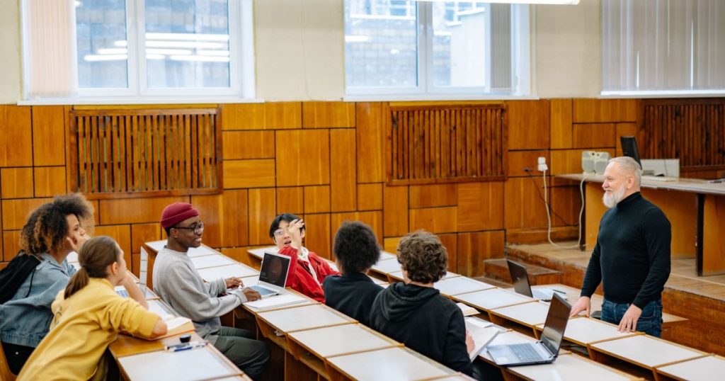 Dicas para Quem Quer Ser Professor Universitário: Guia Completo dicas para quem quer ser professor universitário