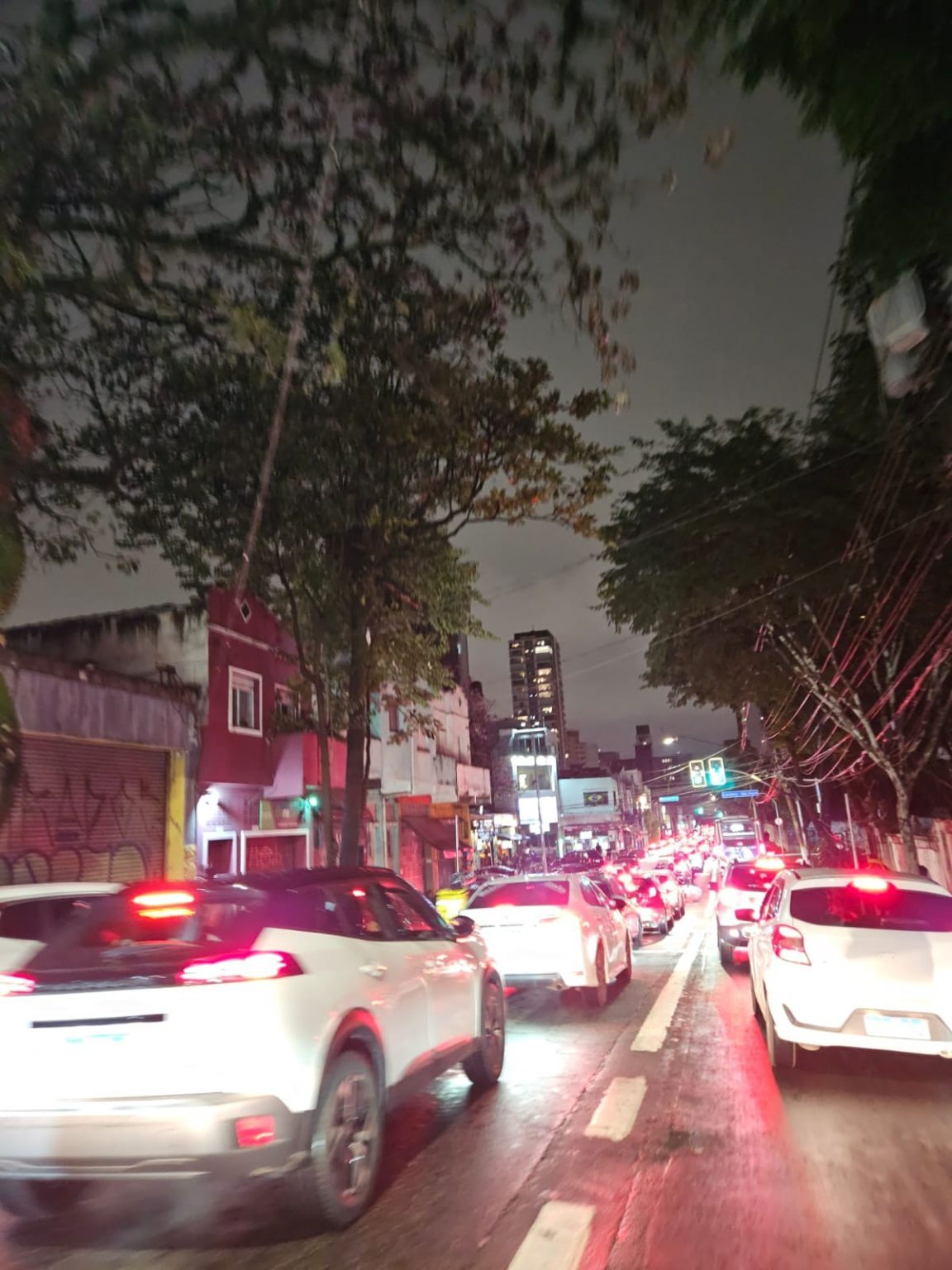 Rodízio de veículos será mantido em São Paulo durante jogo do Brasil x Japão; Prefeito Nunes destaca impacto do congestionamento anterior
