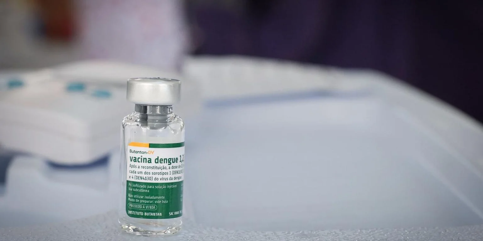 Instituto Butantan mantém estudo sobre vacina da dengue em idosos mesmo após suspensão da imunização
