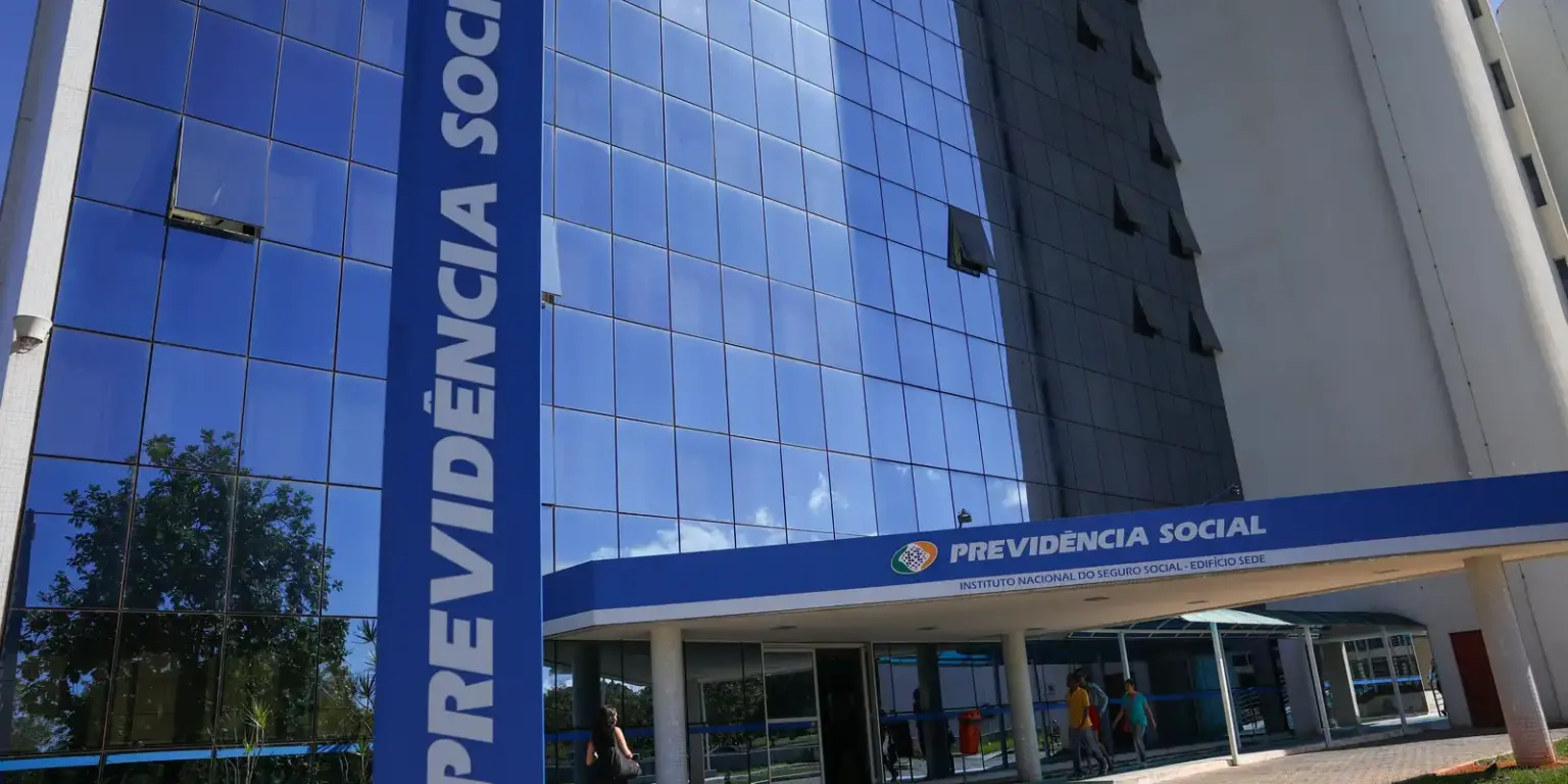INSS reduz fila para menor nível em 21 meses, com 1,8 milhão de pedidos