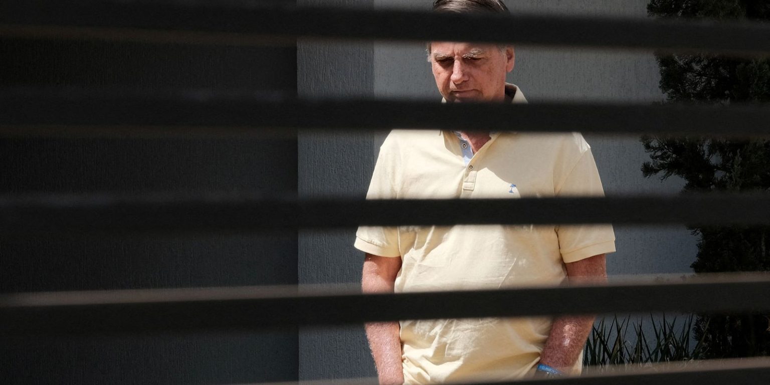 Procurador-Geral Defende Prisão Domiciliar de Jair Bolsonaro em Manifestação ao STF