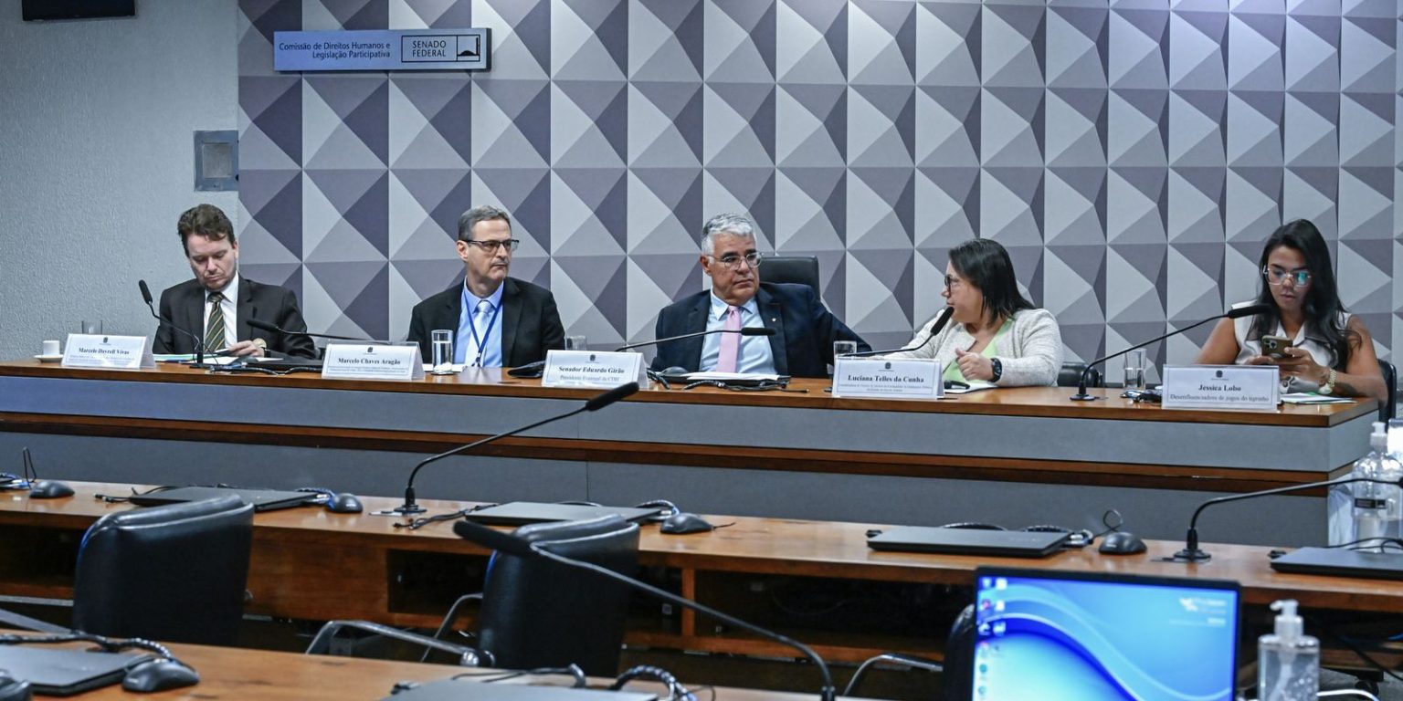 Defensores públicos clamam por regulamentação mais rigorosa na publicidade das bets