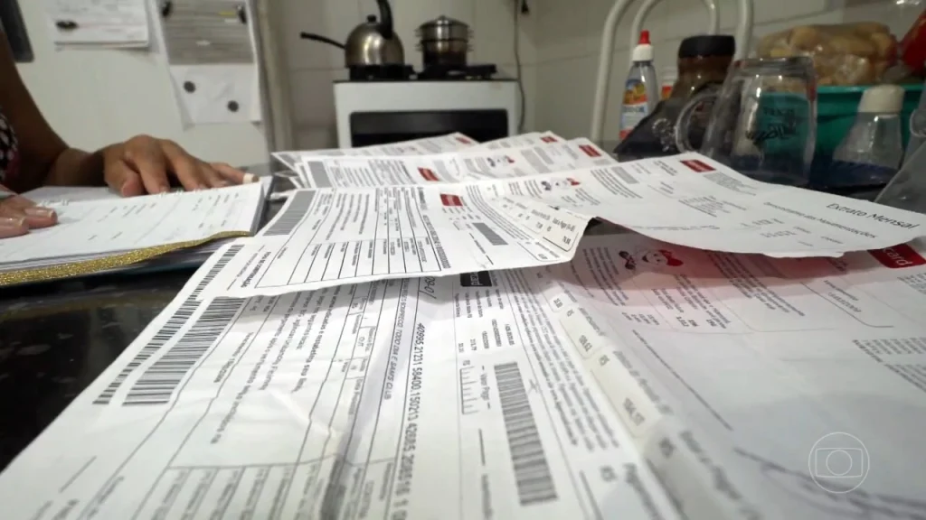 Metade da População do Alto Tietê em Situação de Inadimplência, Revela Pesquisa da Serasa
