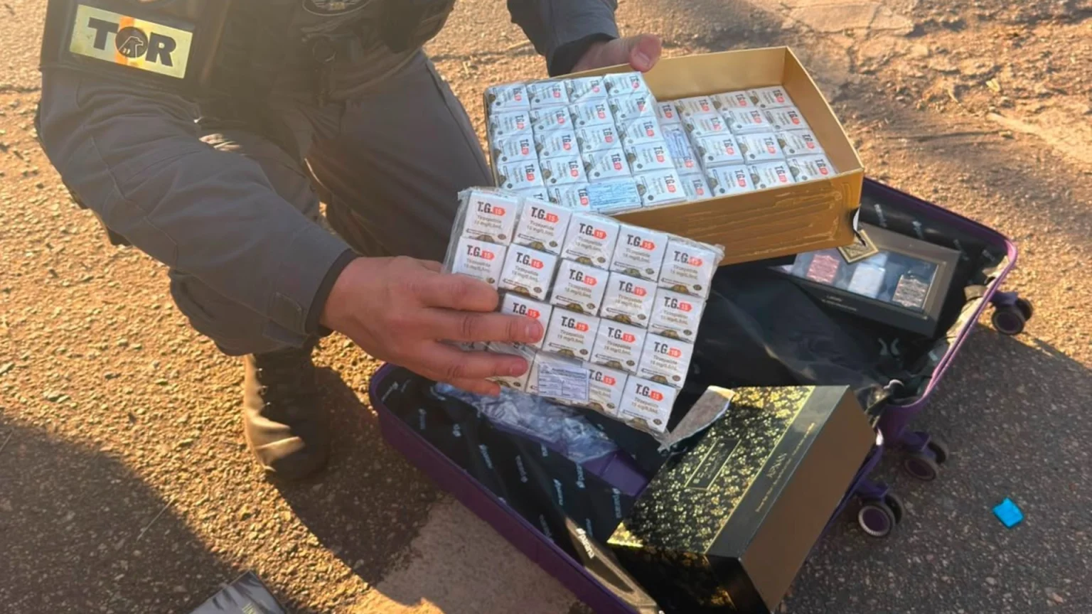 Homem é detido com medicamentos contrabandeados para emagrecimento em rodovia de Angatuba