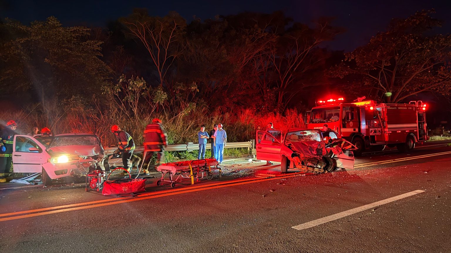 Grave acidente na SP-310 deixa feridos entre Monte Aprazível e Neves Paulista