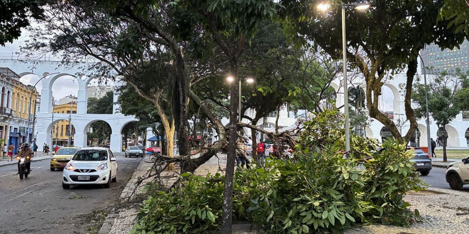 Ventos intensos causam estragos no RJ e SP, mas meteorologistas descartam ligação com El Niño
