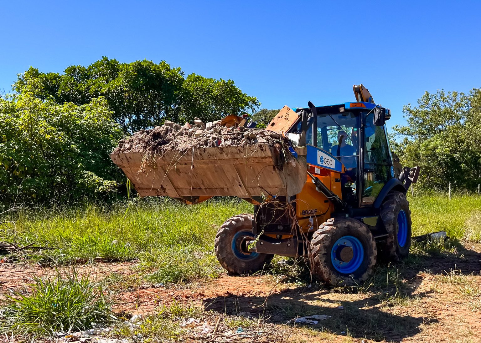 Prefeitura de Itapevi intensifica fiscalização e alerta sobre multas para proprietários de terrenos sujos