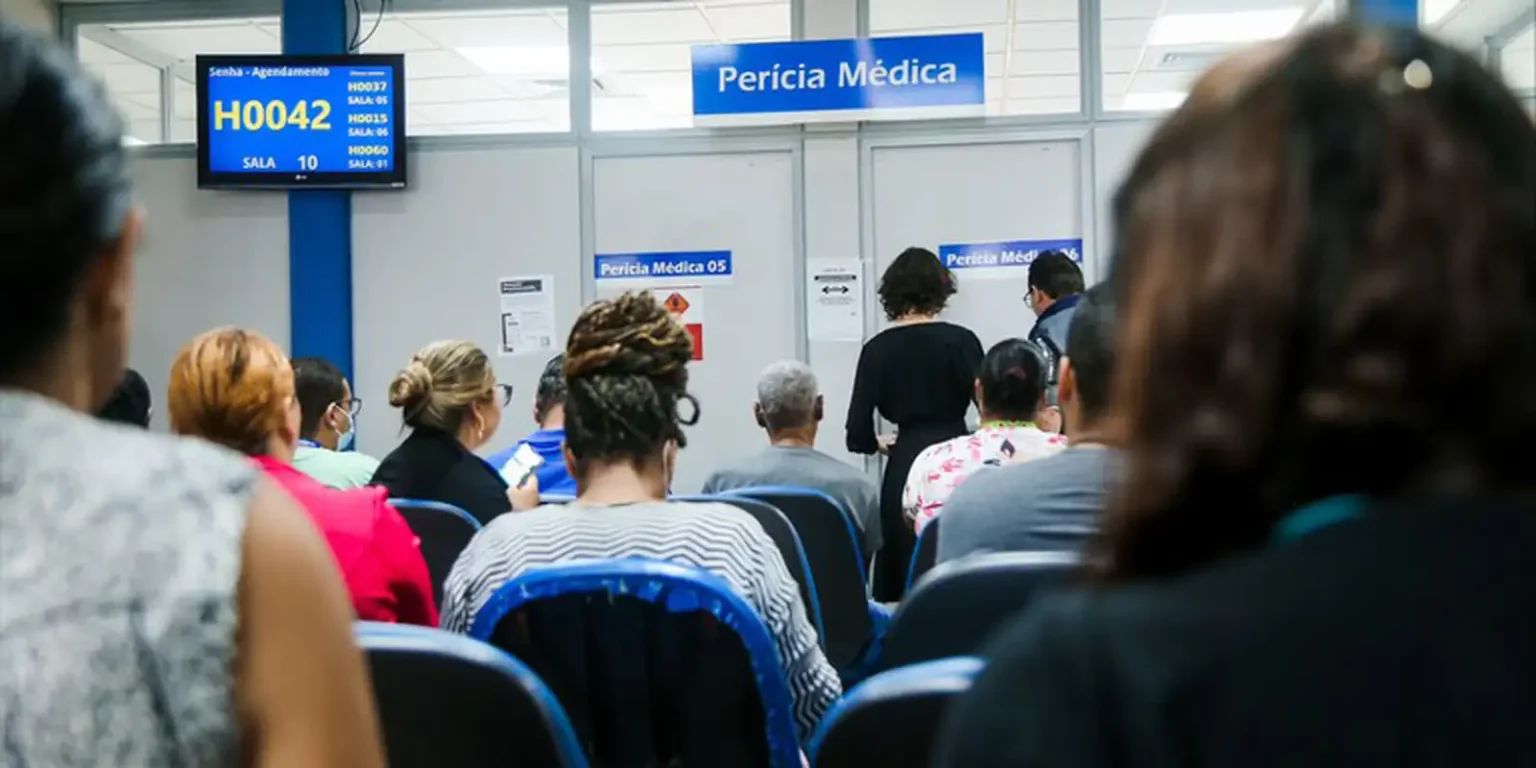 Fila de espera do INSS tem queda significativa para 1,2 milhão de requerimentos