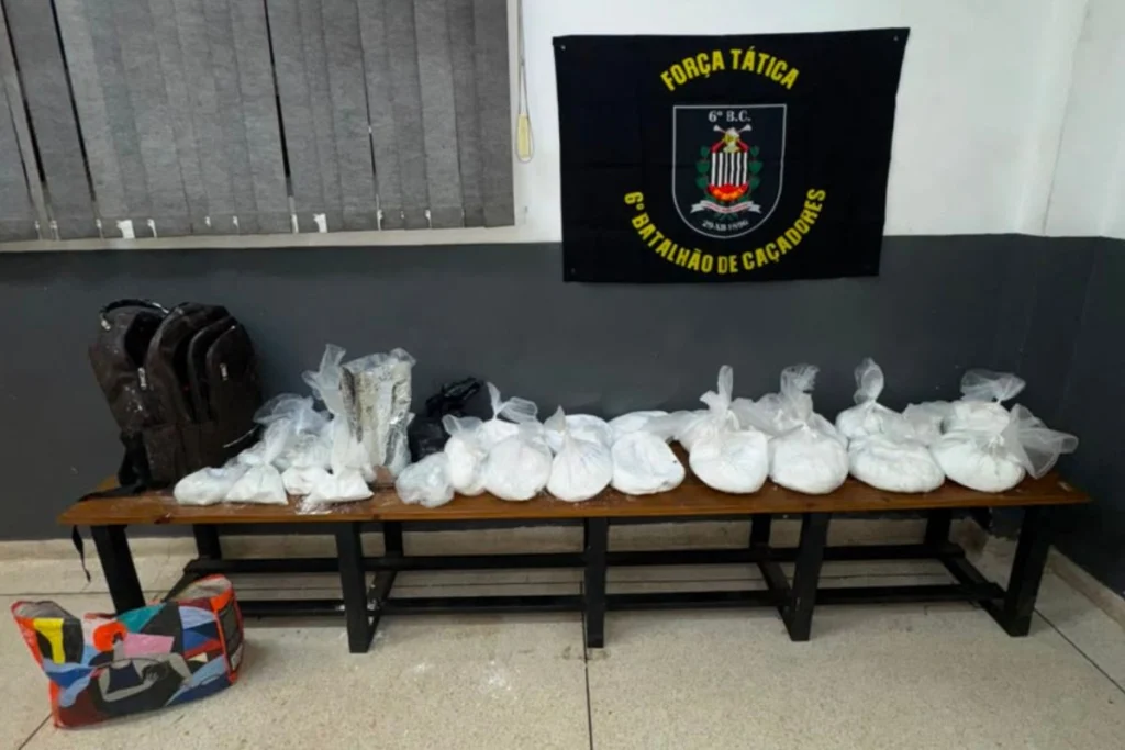 Polícia Militar apreende grande quantidade de anfetamina em operação contra baile funk irregular no litoral de SP