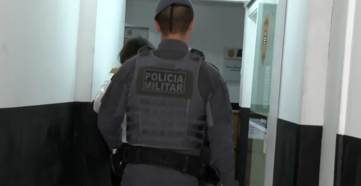 Advogado é preso por agredir filha de 6 anos em elevador em SP: prisão preventiva decretada