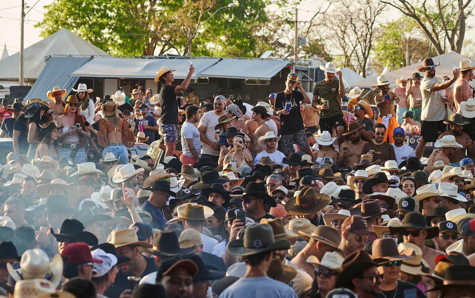 Do antigo caos ao novo status: A transformação do camping da Festa do Peão de Barretos