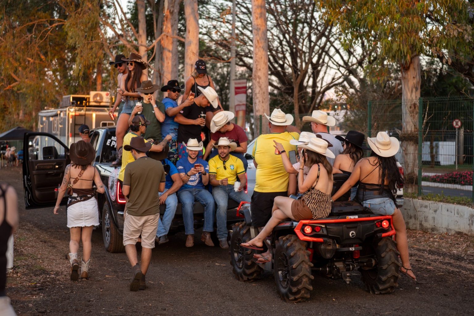 Desafios e Estratégias no Camping da Festa do Peão de Barretos: Experiência Além da Tradição