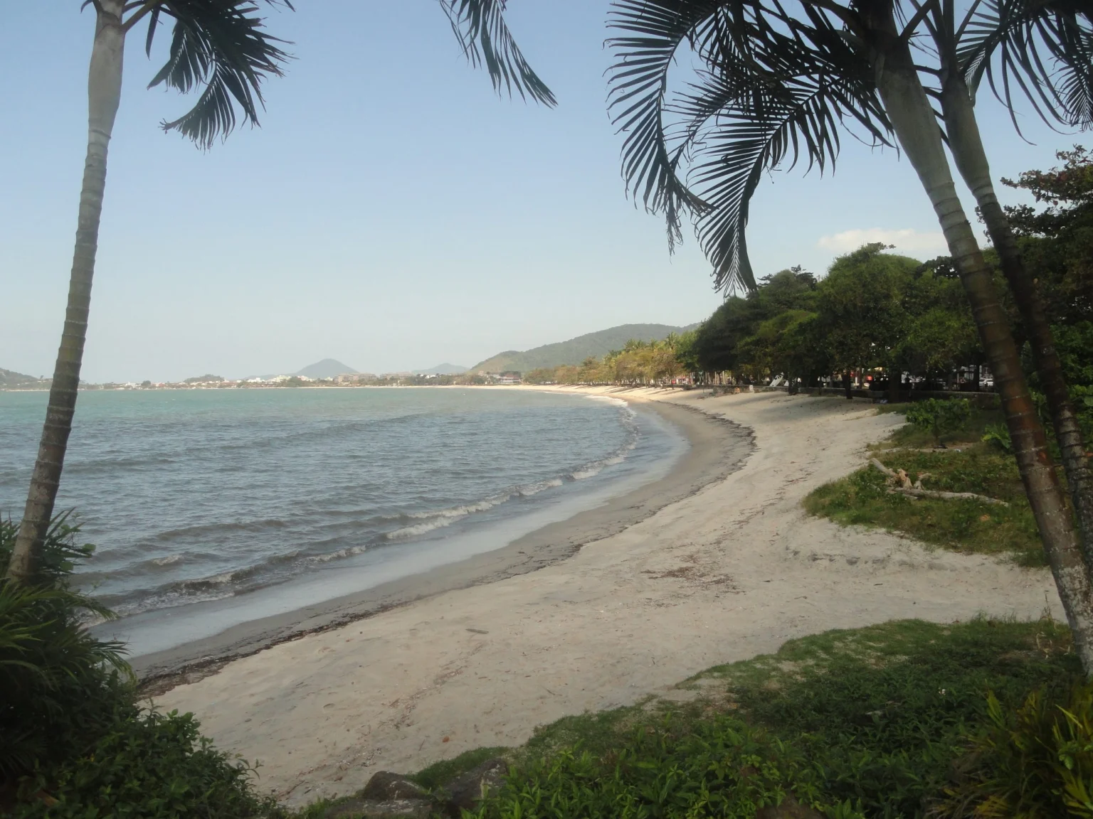 Corpo encontrado boiando em praia de Ubatuba: possíveis indícios de afogamento