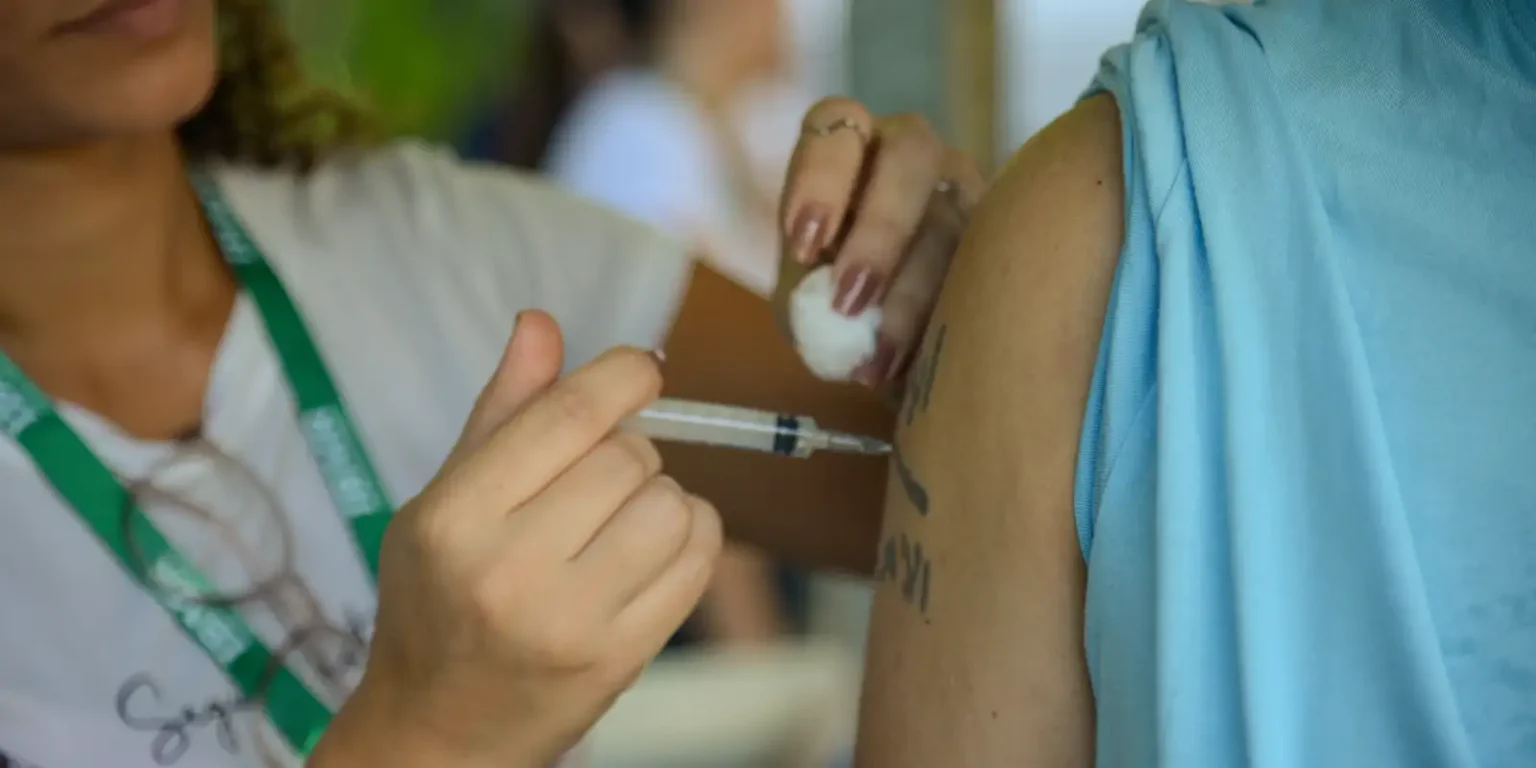 Dia D de Multivacinação mobiliza o país neste sábado