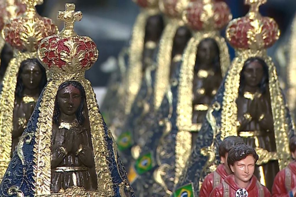 Produção de artigos religiosos triplica para a Festa de Nossa Senhora Aparecida