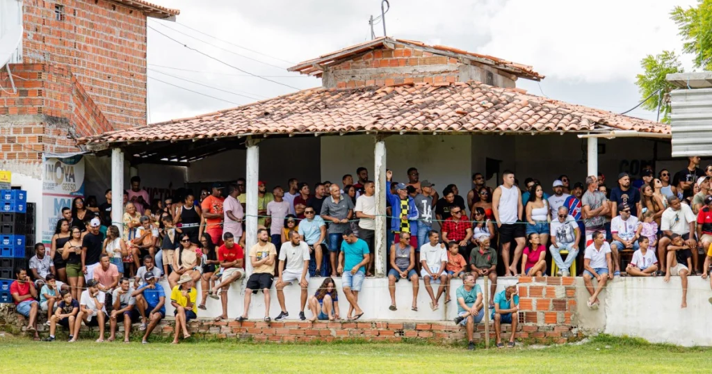 como encontrar grupos comunitários em Itapevi