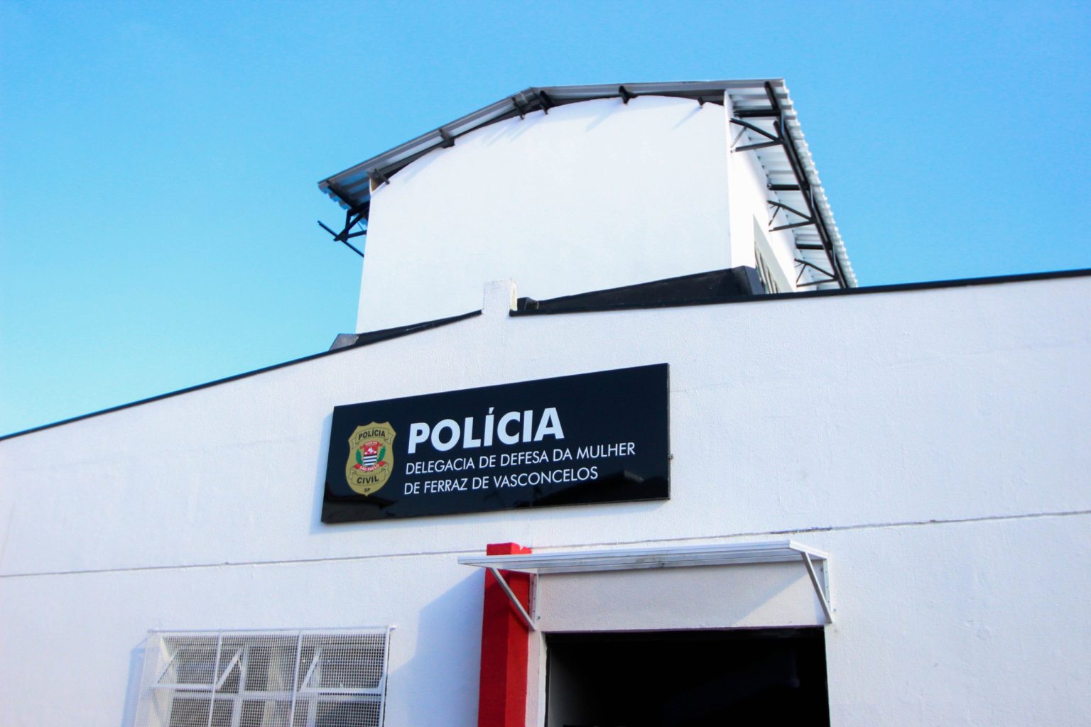 Homem é detido por tentativa de feminicídio em Ferraz de Vasconcelos