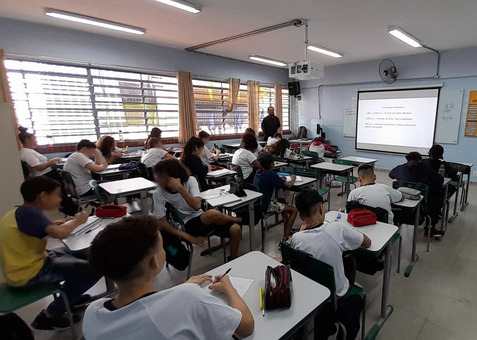 Justiça suspende edital da Prefeitura de SP para terceirizar gestão de escolas: Entenda a polêmica