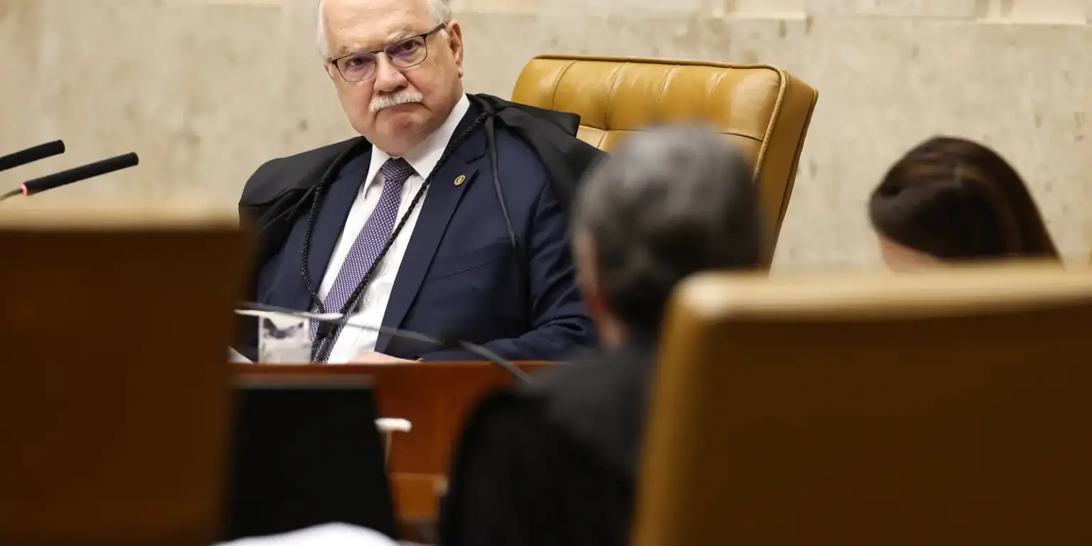Fachin assume relatoria de investigação envolvendo Moraes e Vorcaro